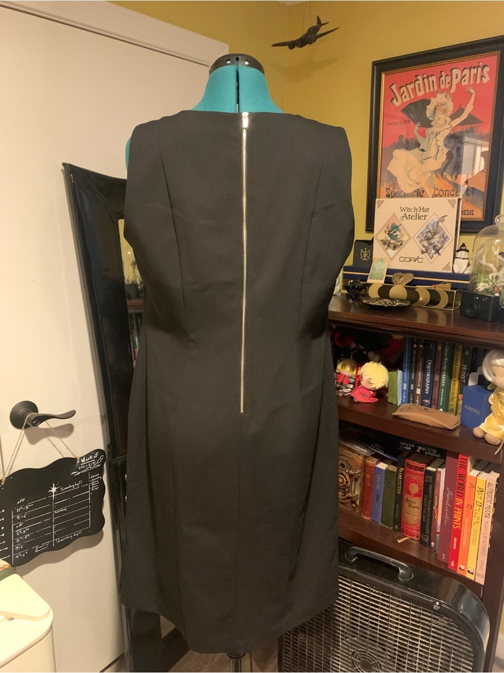 Calvin Klein Black Back-Zip Sleeveless Sheath Dress